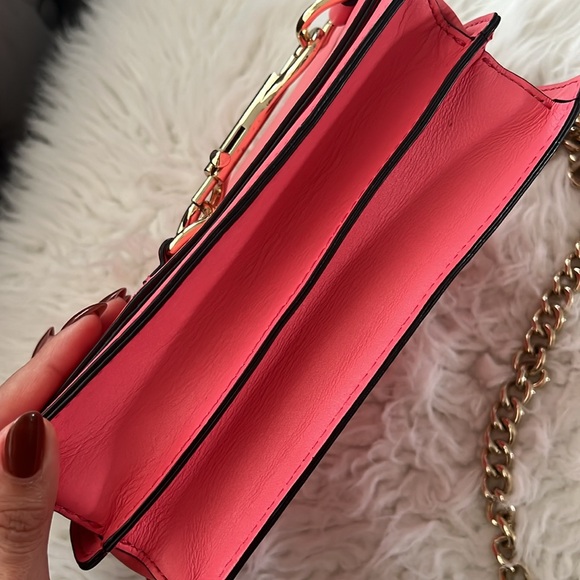 Rebecca Minkoff genuine leather crossbody bag with gold hardware - Picture 9 of 10